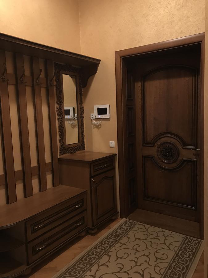 Дворівневі Апартаменти Antique Ternopil Exteriér fotografie